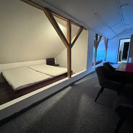 100 - Lägenhetshotell