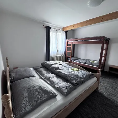 100 - Lägenhetshotell