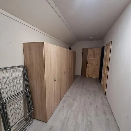 Lägenhetshotell 100 - Prasily