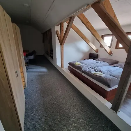 100 - Lägenhetshotell 3*