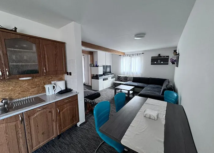Aparthotel 100 - Prasily