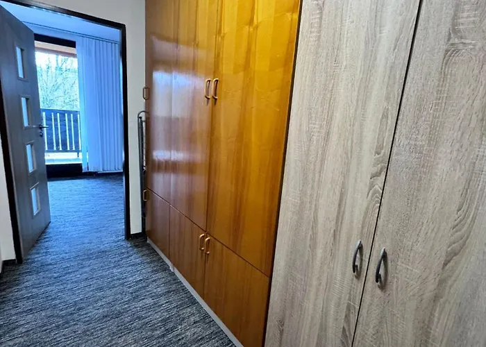 Aparthotel 100 -
